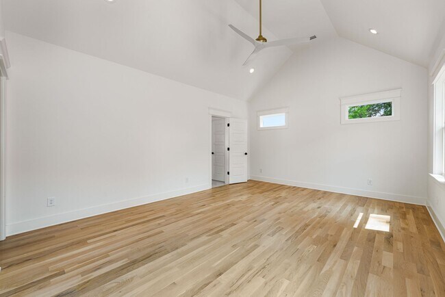 Building Photo - Beautiful home in The Nations!  4 bedrooms and 3 bathrooms in well sought after area.