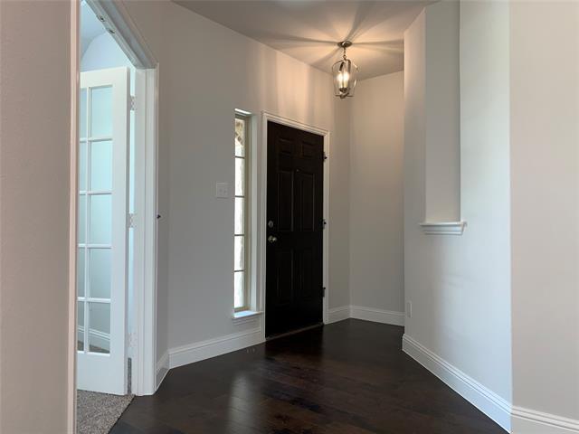 Building Photo - 2103 Swanmore Way