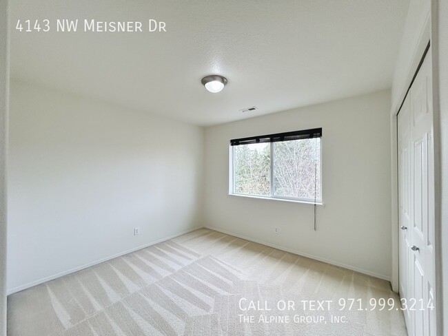 Building Photo - 4143 NW Meisner Dr