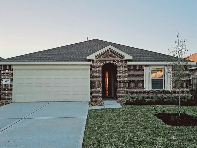 Primary Photo - 4985 Almond Ter Dr