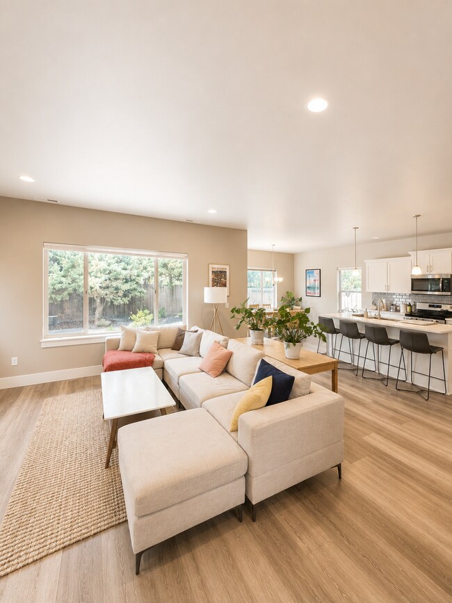 Building Photo - Stunning home in Mirada!  Community pool & park!