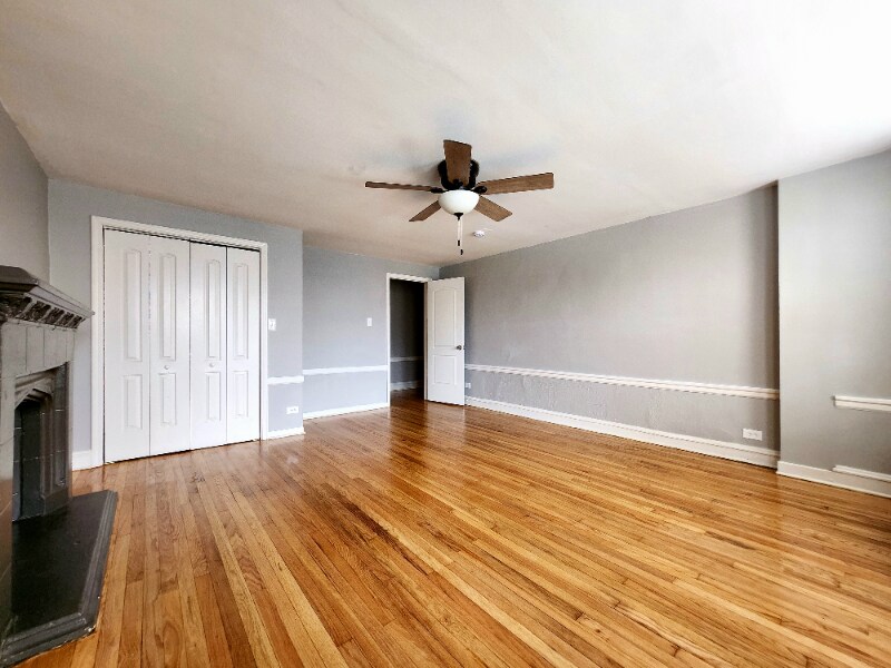 Building Photo - 1307 W 91st St