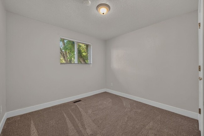 Building Photo - 349 N 800 E
