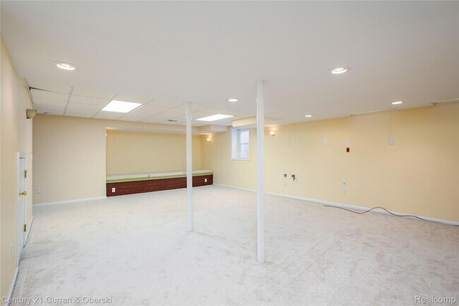 Building Photo - 42104 Echo Forest Dr