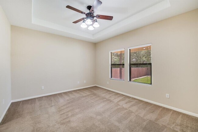 Building Photo - 14711 Longbranch Dr
