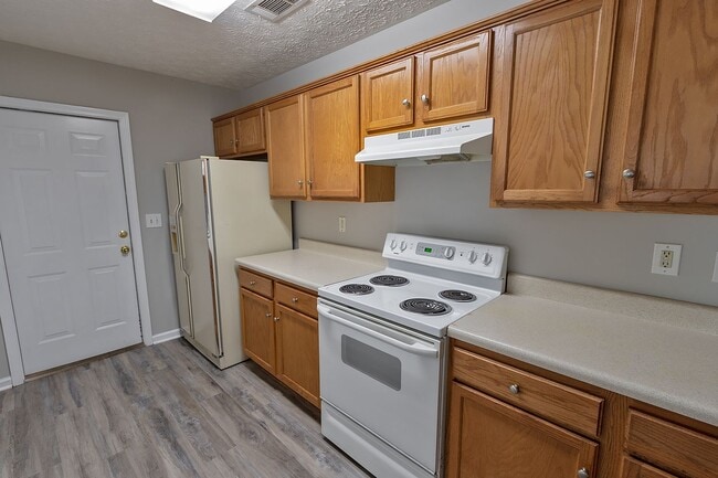 Building Photo - Prattville Rental available now!
