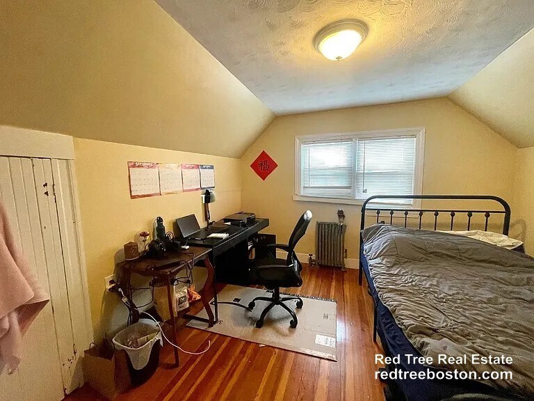 Building Photo - 123 Winthrop St