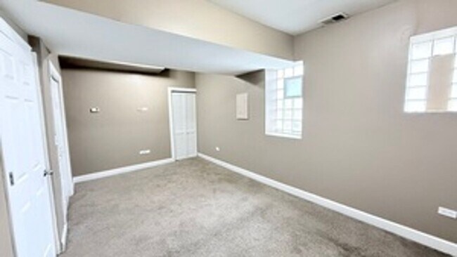 Building Photo - 8017 S Phillips Ave