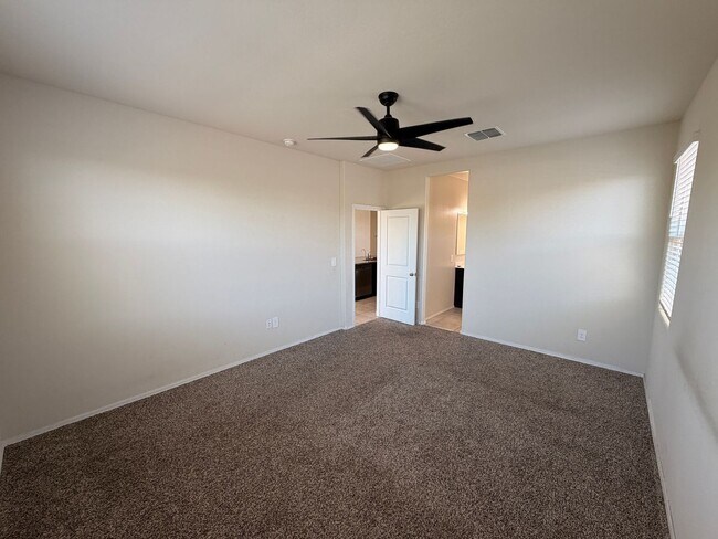 Building Photo - 18389 W Whispering Wind Dr