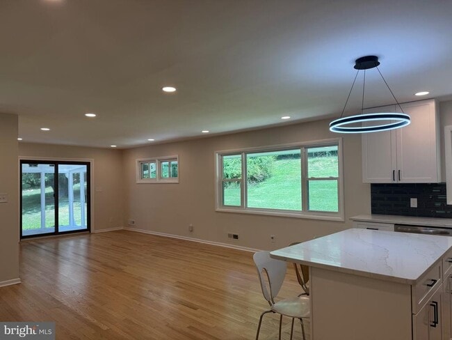 Building Photo - 1306 Pine Ridge Ln