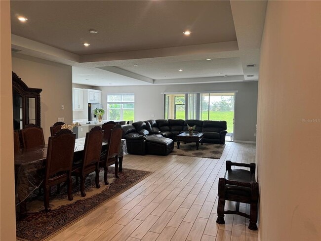 Building Photo - 7298 Bluestem Ct