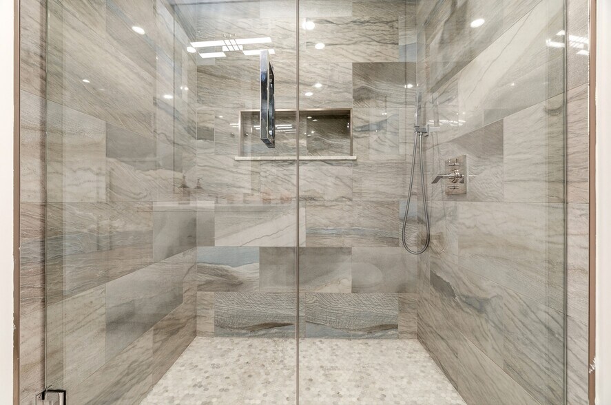 Building Photo - 348 Columbus Ave