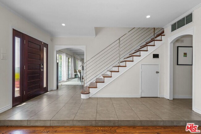 Building Photo - 6609 Whitley Terrace