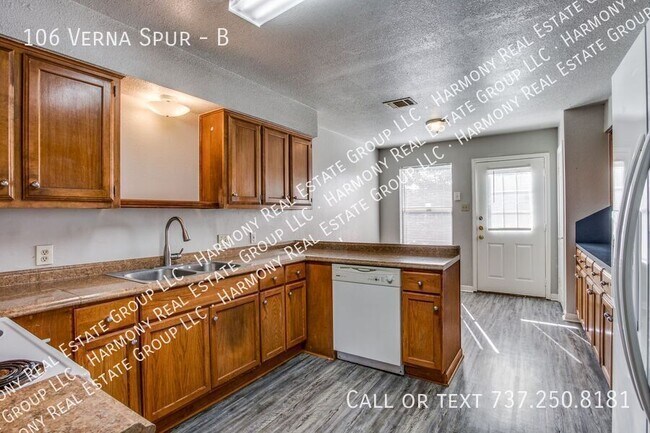 Building Photo - 106 Verna Spur