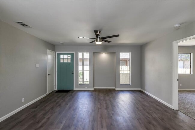 Building Photo - 913 Chisholm Cove