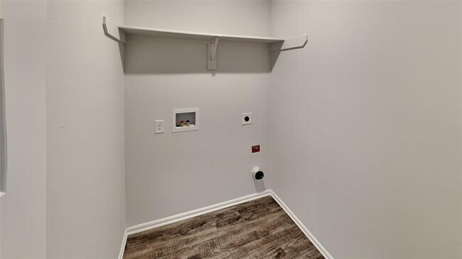 Building Photo - 3333 Hondo Ter