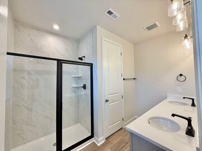 Building Photo - New Construction 4BD, 3.5BA Wake Forest To...