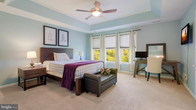 Building Photo - 303 Hilltop Ct