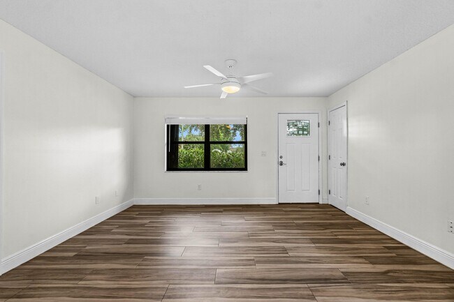 Building Photo - 5282 2nd Rd