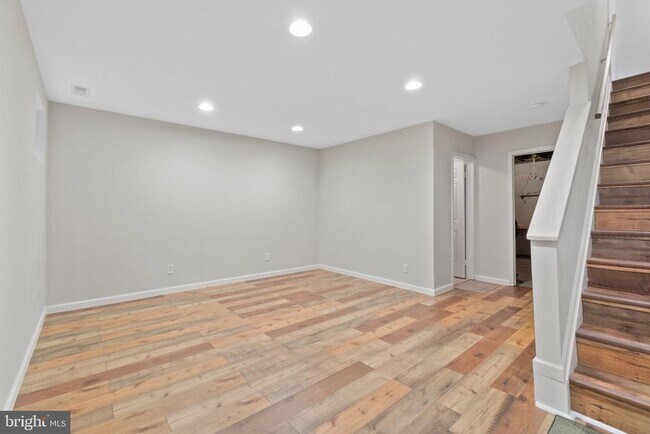 Building Photo - 1004 Dartmouth Glen Way