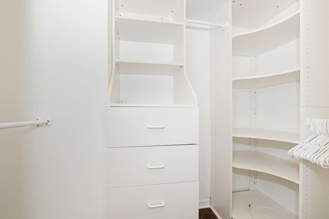 Building Photo - 522 SW Indian Key Dr