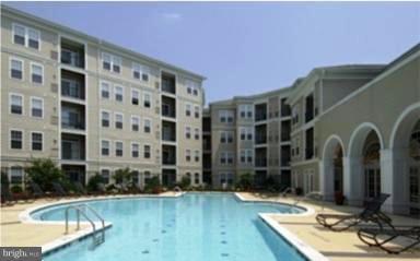 Building Photo - 2465 Army Navy Dr