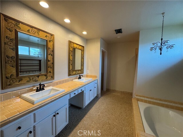 Building Photo - 28102 Camellia Ct