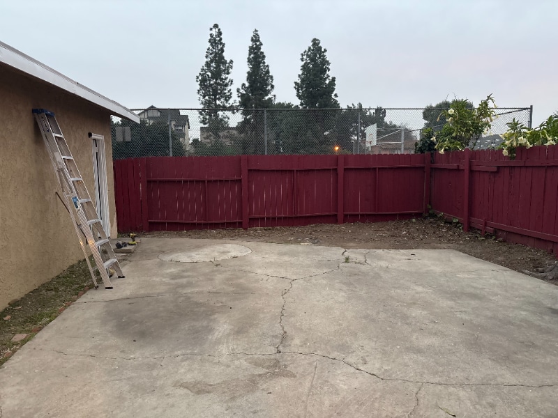 Building Photo - 606 W 4th Ave