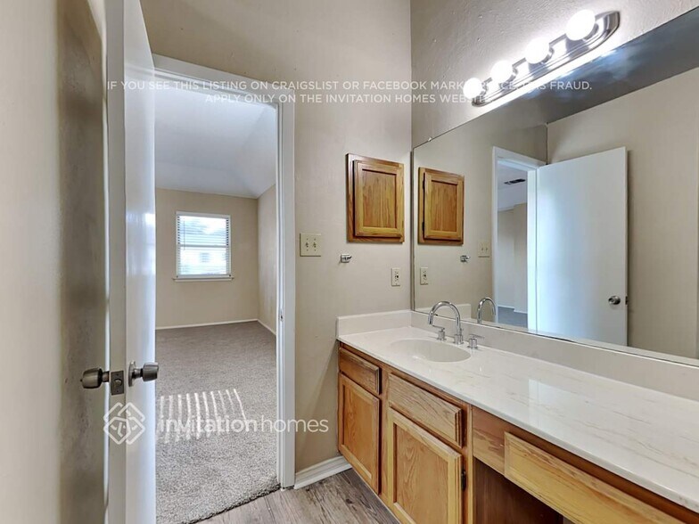 Building Photo - 2614 Remmington Dr