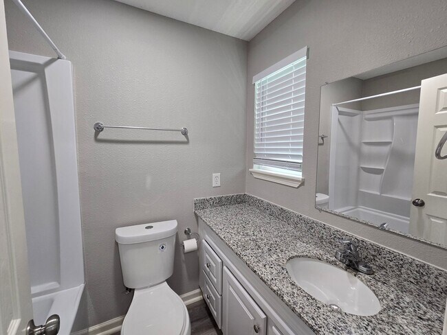 Building Photo - 205 Winter Park