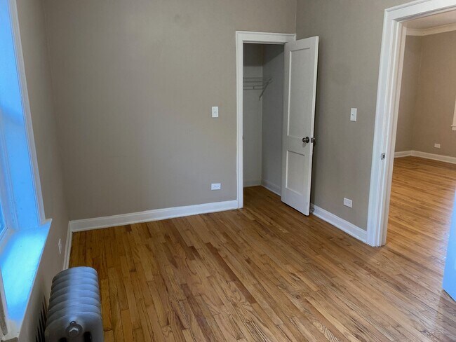 Building Photo - 8707 S Manistee Ave