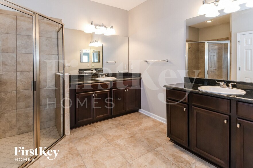 Building Photo - 240 Straw Pond Way