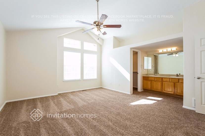 Building Photo - 524 Fox Run Cir