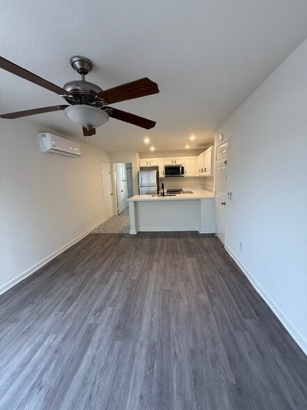 Building Photo - 79445 N Sunrise Ridge Dr