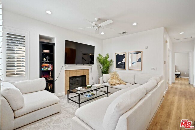 Building Photo - 17969 Lost Canyon Rd