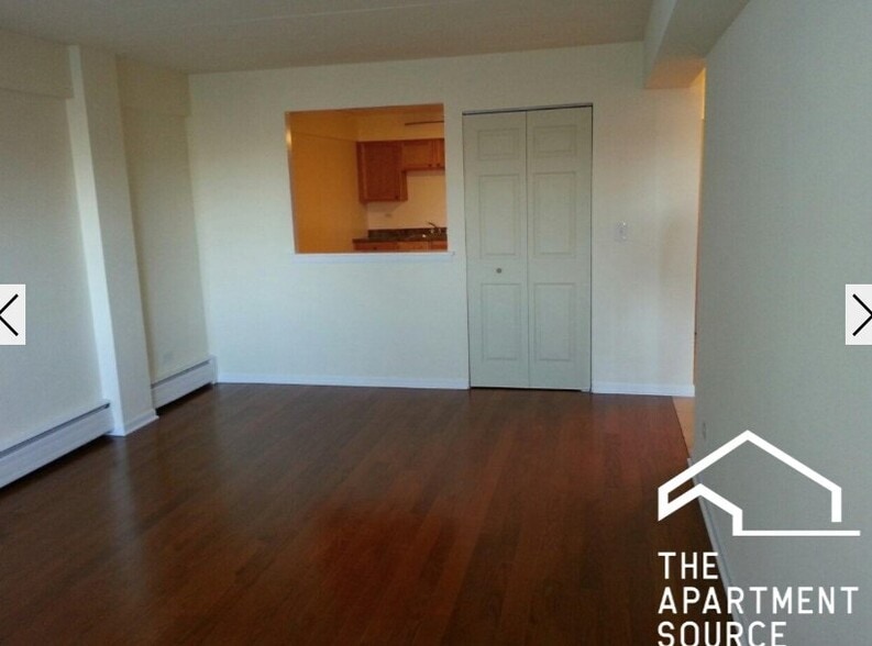 Building Photo - 6821 N Sheridan Rd