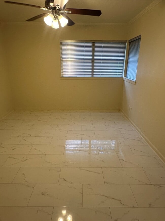 Building Photo - 3611 Broadmead Dr
