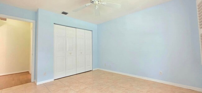 Building Photo - 7299 Lugano Dr