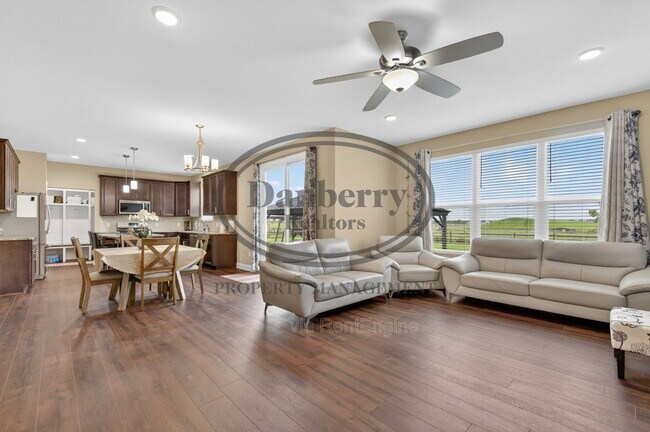 Building Photo - 24989 Reddington Ct