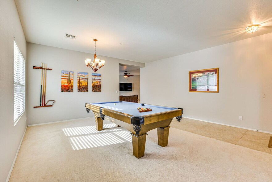 Building Photo - 9443 E Whitewing Dr