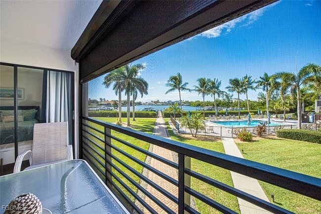 Building Photo - 226 3rd St