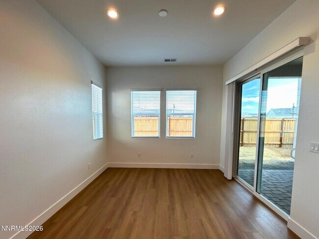 Building Photo - 7328 Oakmont Ln