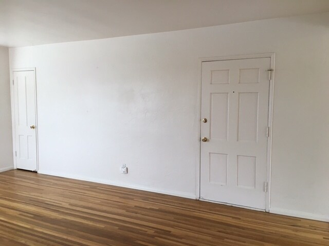 Building Photo - Charming Light-Filled 2BR in North of Adams Ave in University Heights – Available May 10th