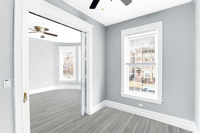 Building Photo - 5343 S Indiana Ave