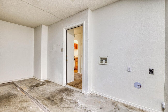 Building Photo - 12412 Tierra Marta Ct