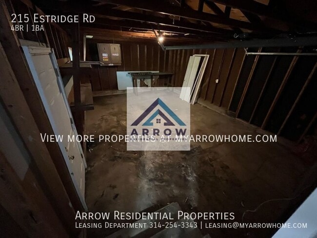 Building Photo - 215 Estridge Rd