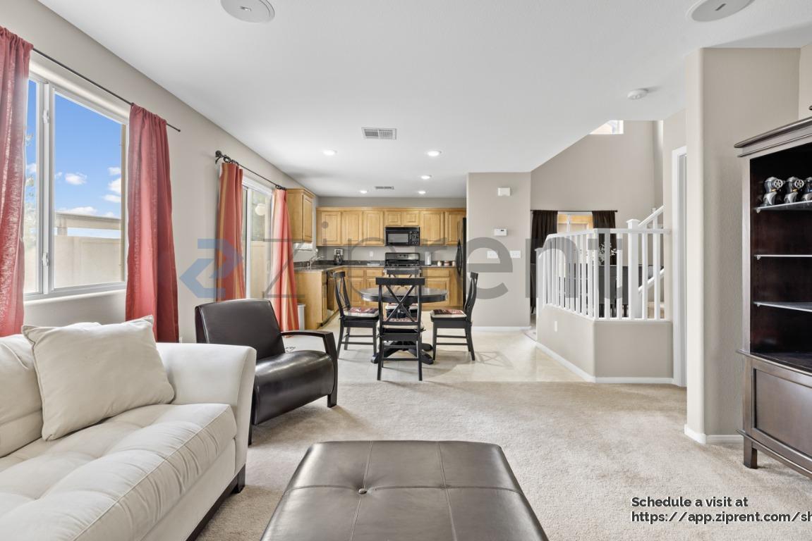 Building Photo - 5580 Avent Ferry St