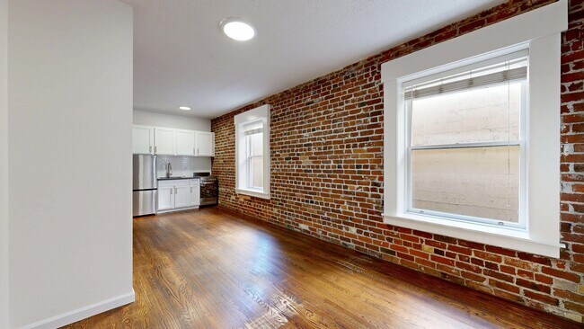 Building Photo - 145 Fell St