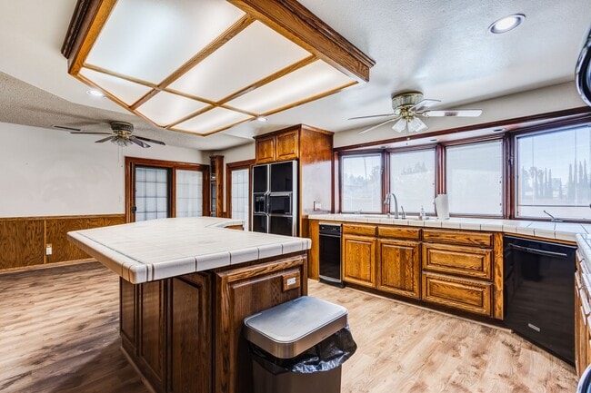 Building Photo - HORSE TRAINERS! MUST SEE HORSE PROPERTY AWESOME ACRAGE 5 ACRES Beautiful Custom 1 story home in W...