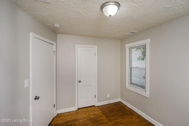 Building Photo - 3002 Penway Ave